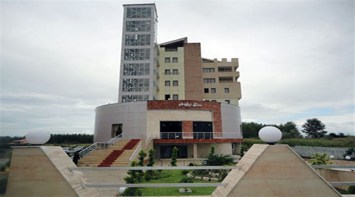 نمای کلی هتل نیلوفر آمل