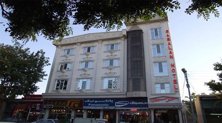 نمای بیرونی هتل سبلان اردبیل