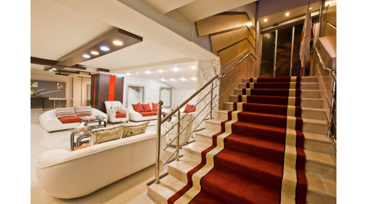 هتل آپارتمان پلاس قشم