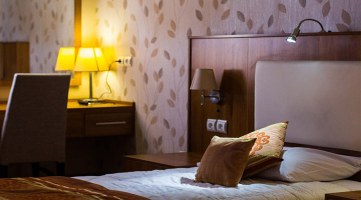 نمای اتاق هتل شهر تهران