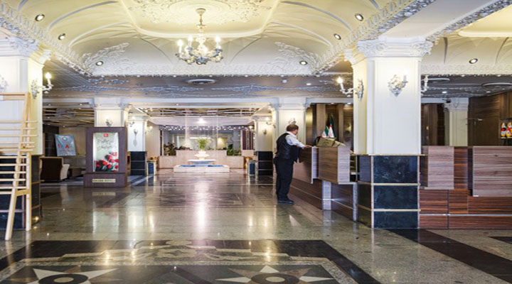 نمای هتل شهر تهران