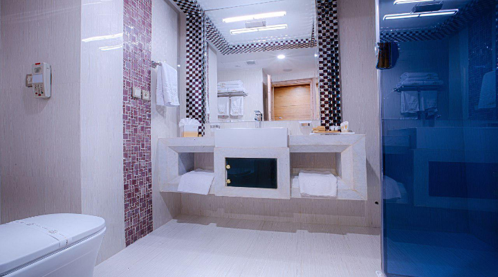 هتل الماس 2 مشهد