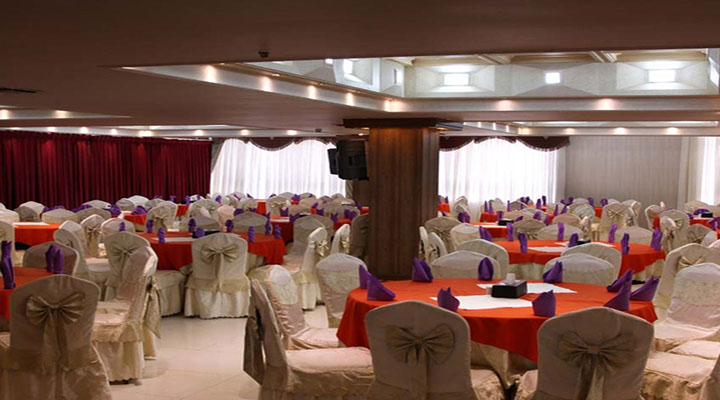 نمای رستوران هتل پارسیا قم