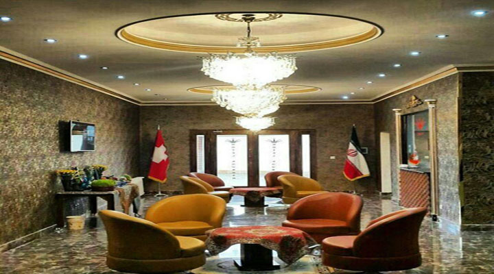 نمای هتل کوروش طالقان