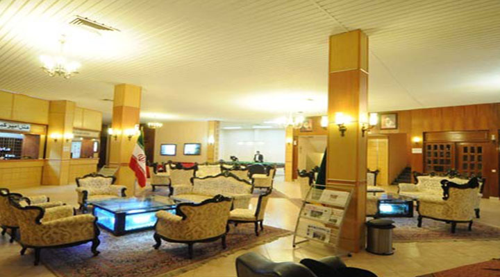 نمای لابی هتل امیر کبیر کاشان