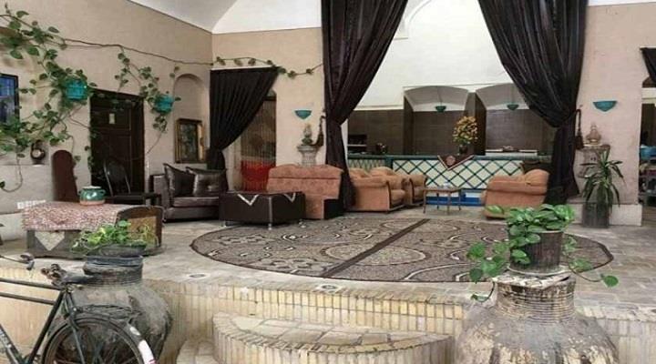 عکس هتل سنتی ادیب الممالک یزد