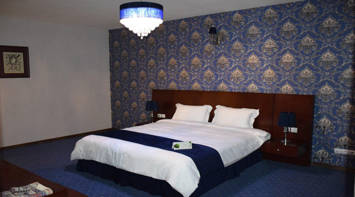 نمای اتاق هتل هما ۱ مشهد