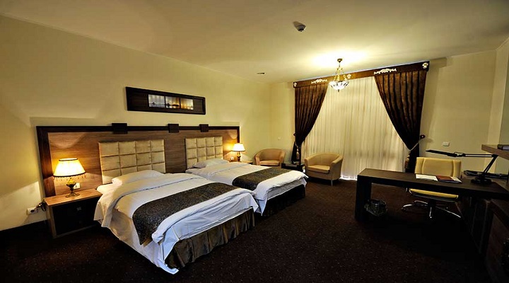 هتل نیکان بافق