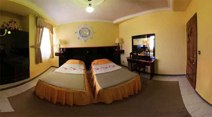 اتاق  هتل آپارتمان طاووس سرعین