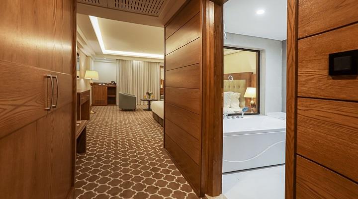 عکس هتل میثاق مشهد