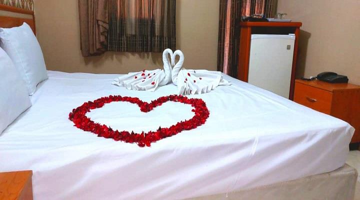 عکس هتل پاویون مشهد