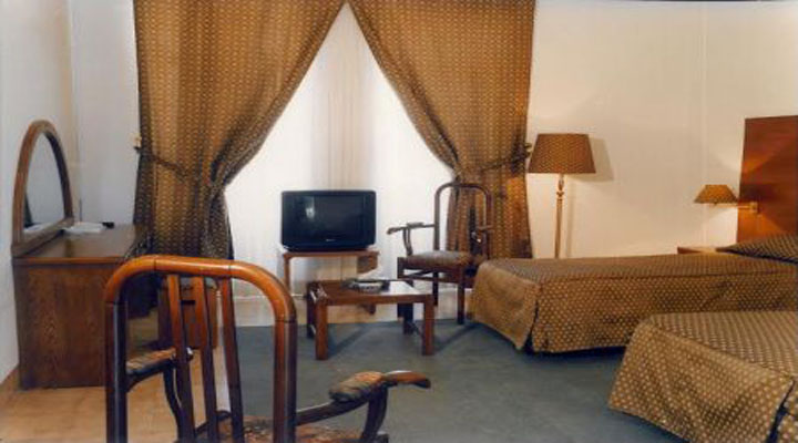 نمای اتاق هتل کاروان یزد