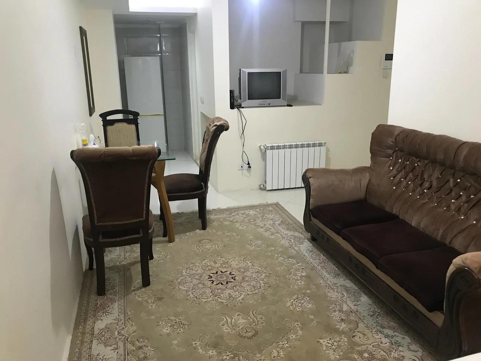 سوییت مبله (واحد۱) در میدان حر تهران