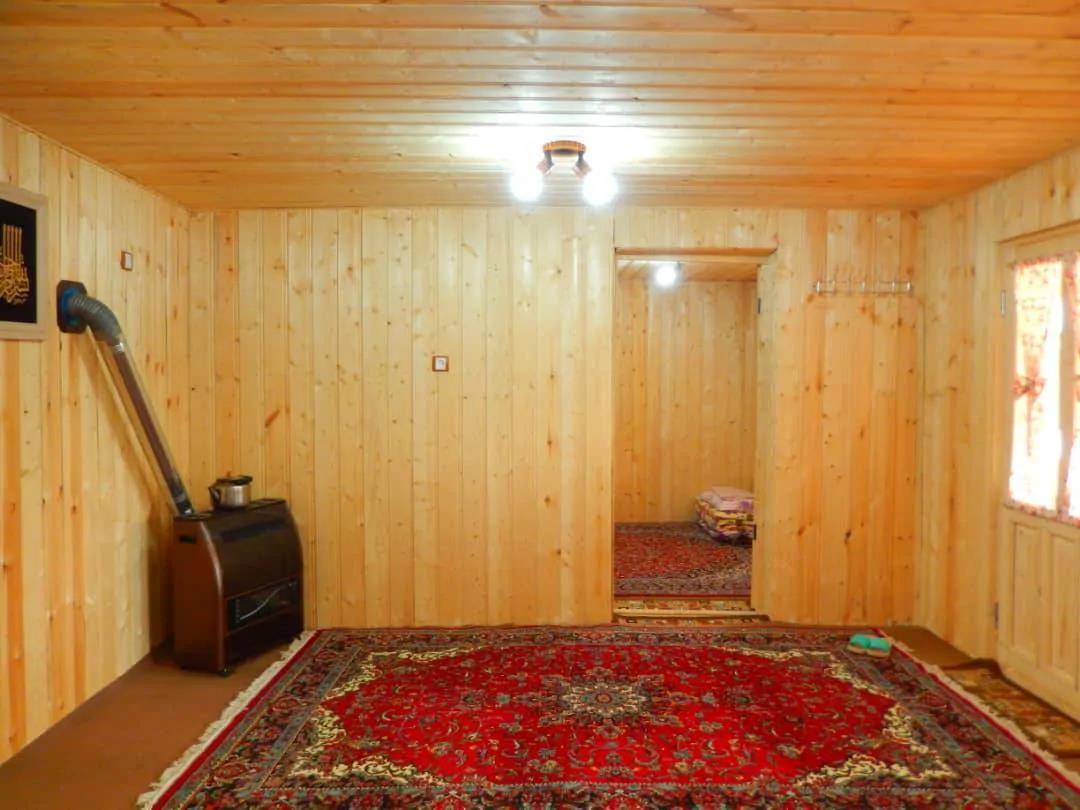اقامتگاه بومگردی تختعلی (کلبه چوبی) لیسار