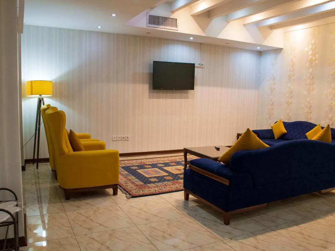 آپارتمان مبله (یاس 9) در صادقیه تهران