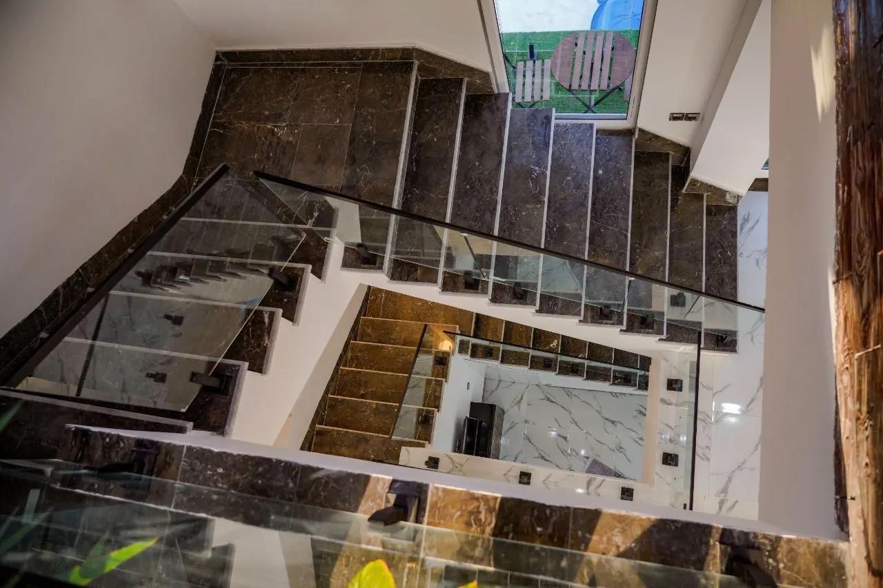 ویلا تریپلکس با استخر روباز و سرپوشیده آبگرم سیترین محمودآباد