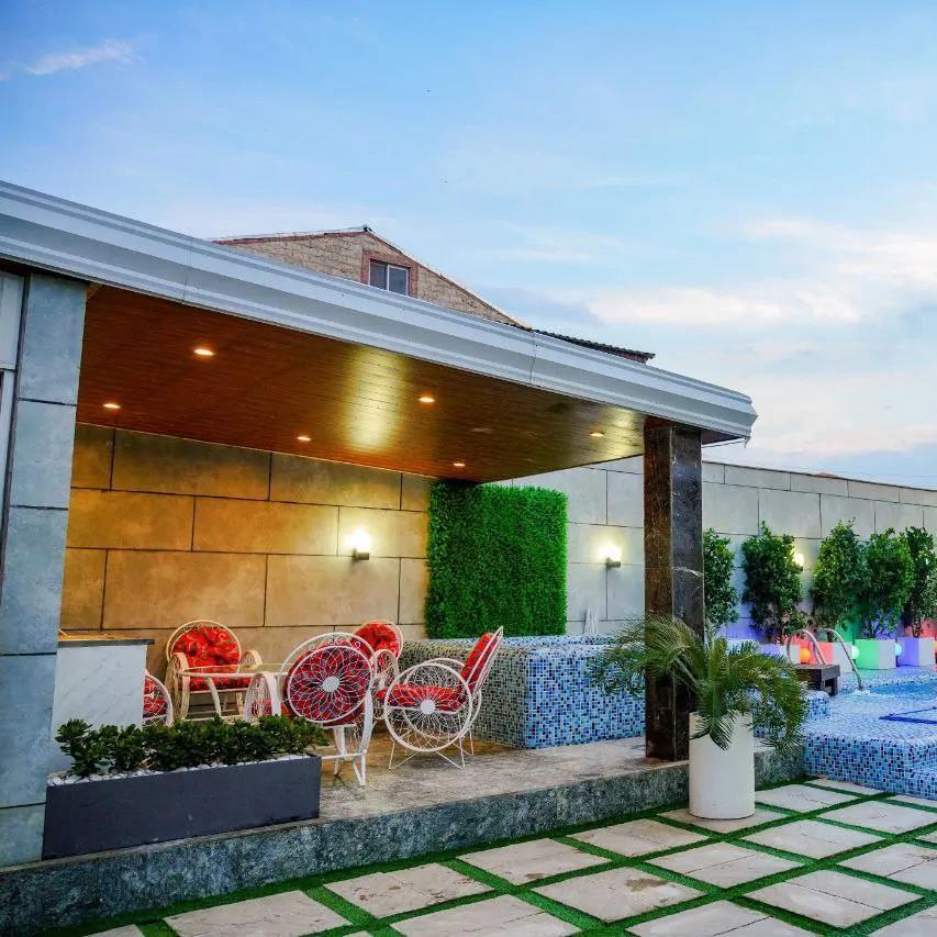 ویلا تریپلکس با استخر روباز و سرپوشیده آبگرم سیترین محمودآباد