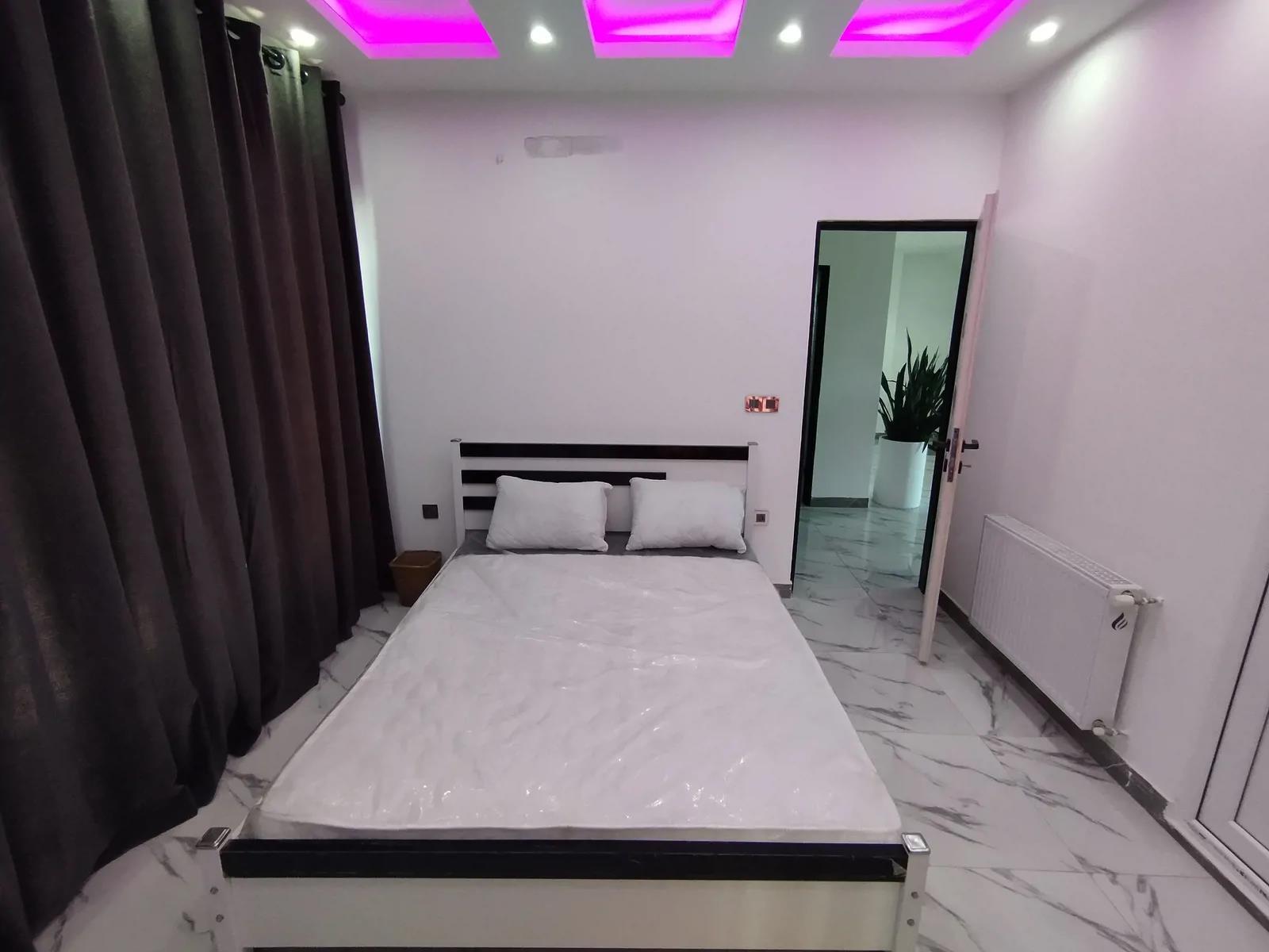 ویلا تریپلکس با استخر روباز و سرپوشیده آبگرم سیترین محمودآباد