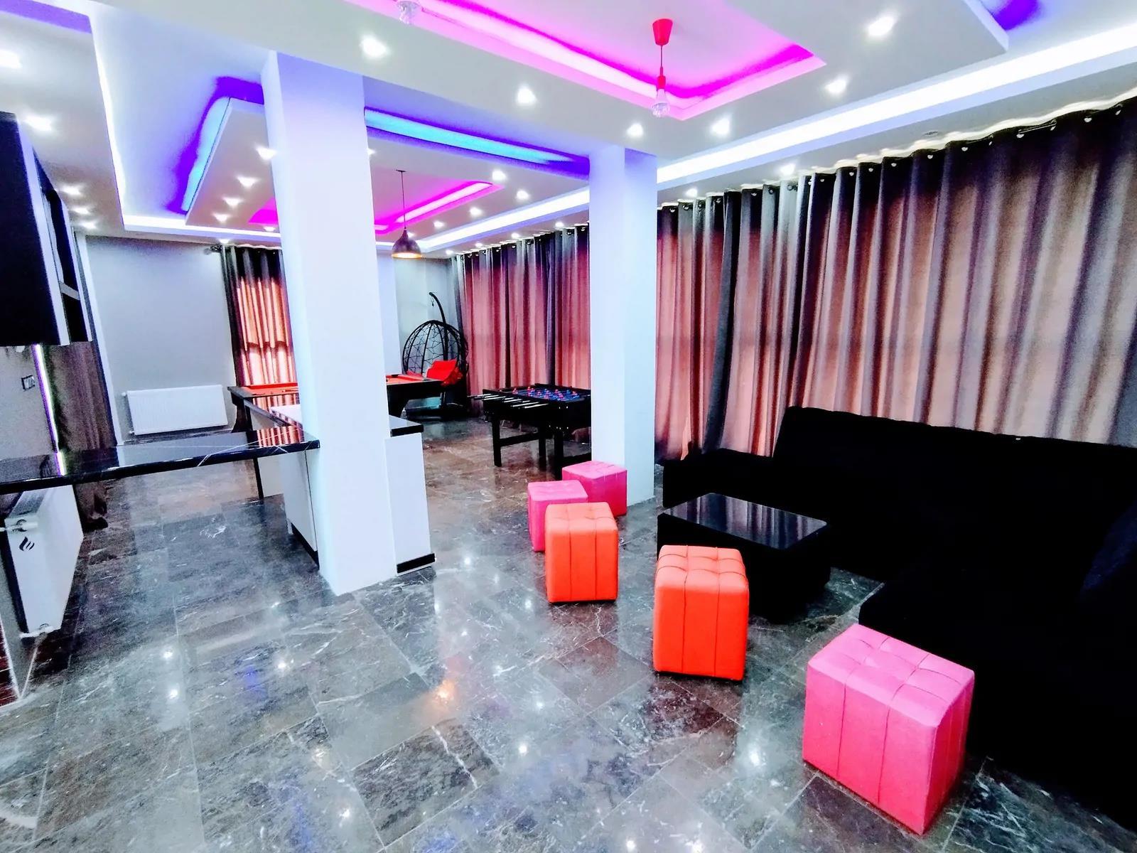 ویلا تریپلکس با استخر روباز و سرپوشیده آبگرم سیترین محمودآباد