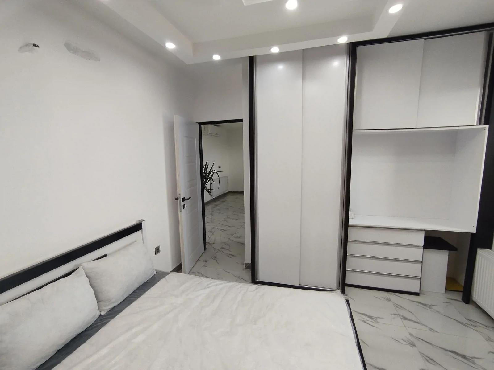 ویلا تریپلکس با استخر روباز و سرپوشیده آبگرم سیترین محمودآباد