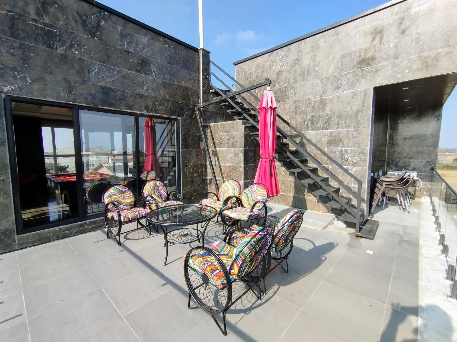 ویلا تریپلکس با استخر روباز و سرپوشیده آبگرم سیترین محمودآباد