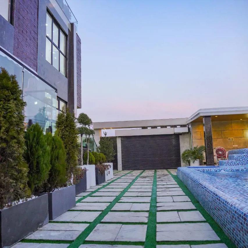 ویلا تریپلکس با استخر روباز و سرپوشیده آبگرم سیترین محمودآباد