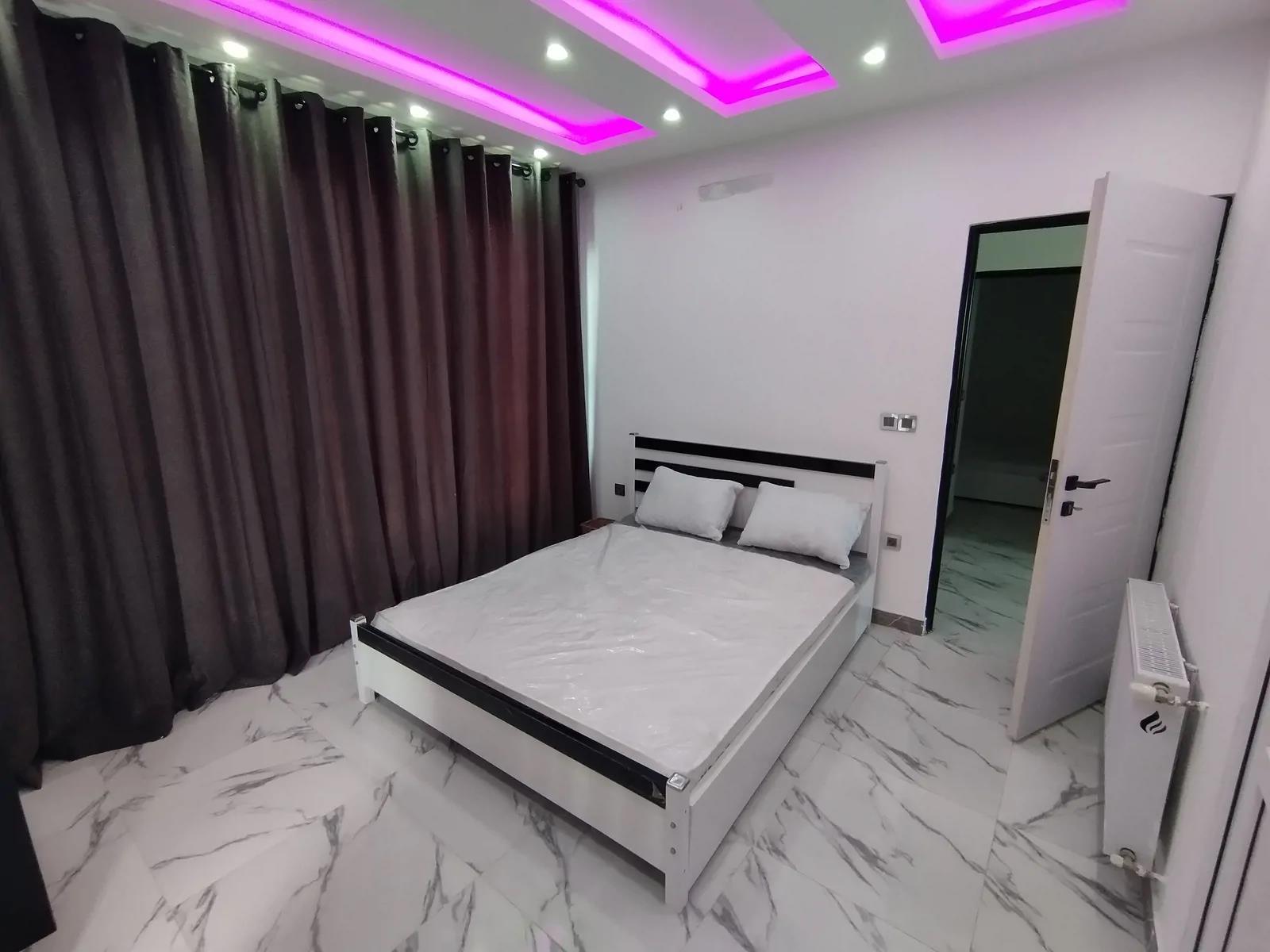 ویلا تریپلکس با استخر روباز و سرپوشیده آبگرم سیترین محمودآباد