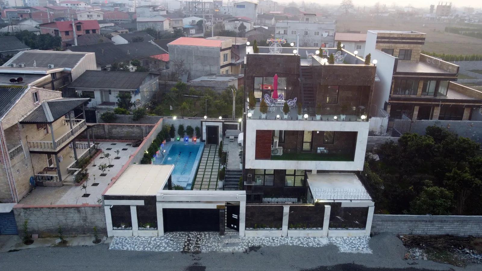 ویلا تریپلکس با استخر روباز و سرپوشیده آبگرم سیترین محمودآباد