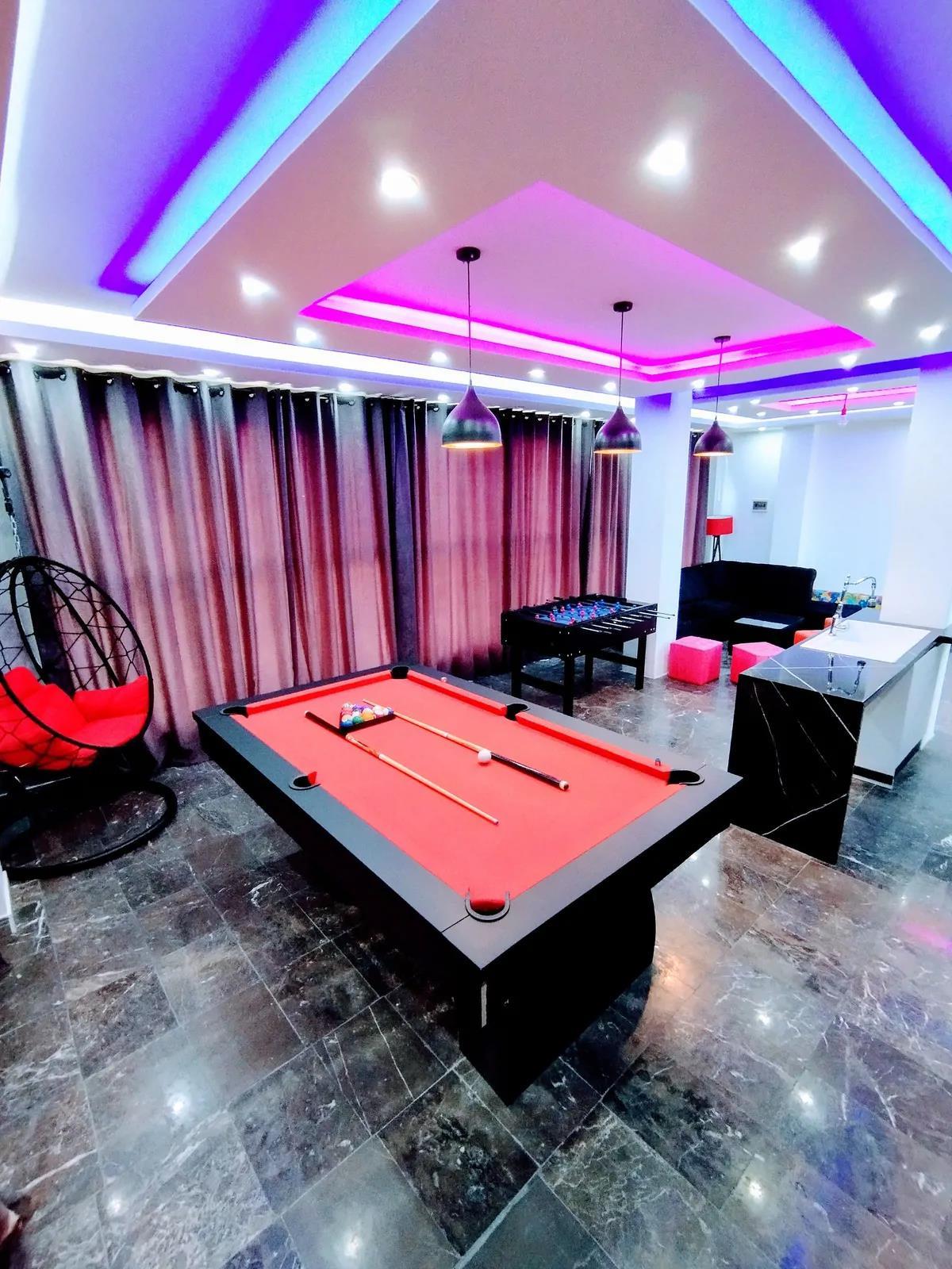 ویلا تریپلکس با استخر روباز و سرپوشیده آبگرم سیترین محمودآباد