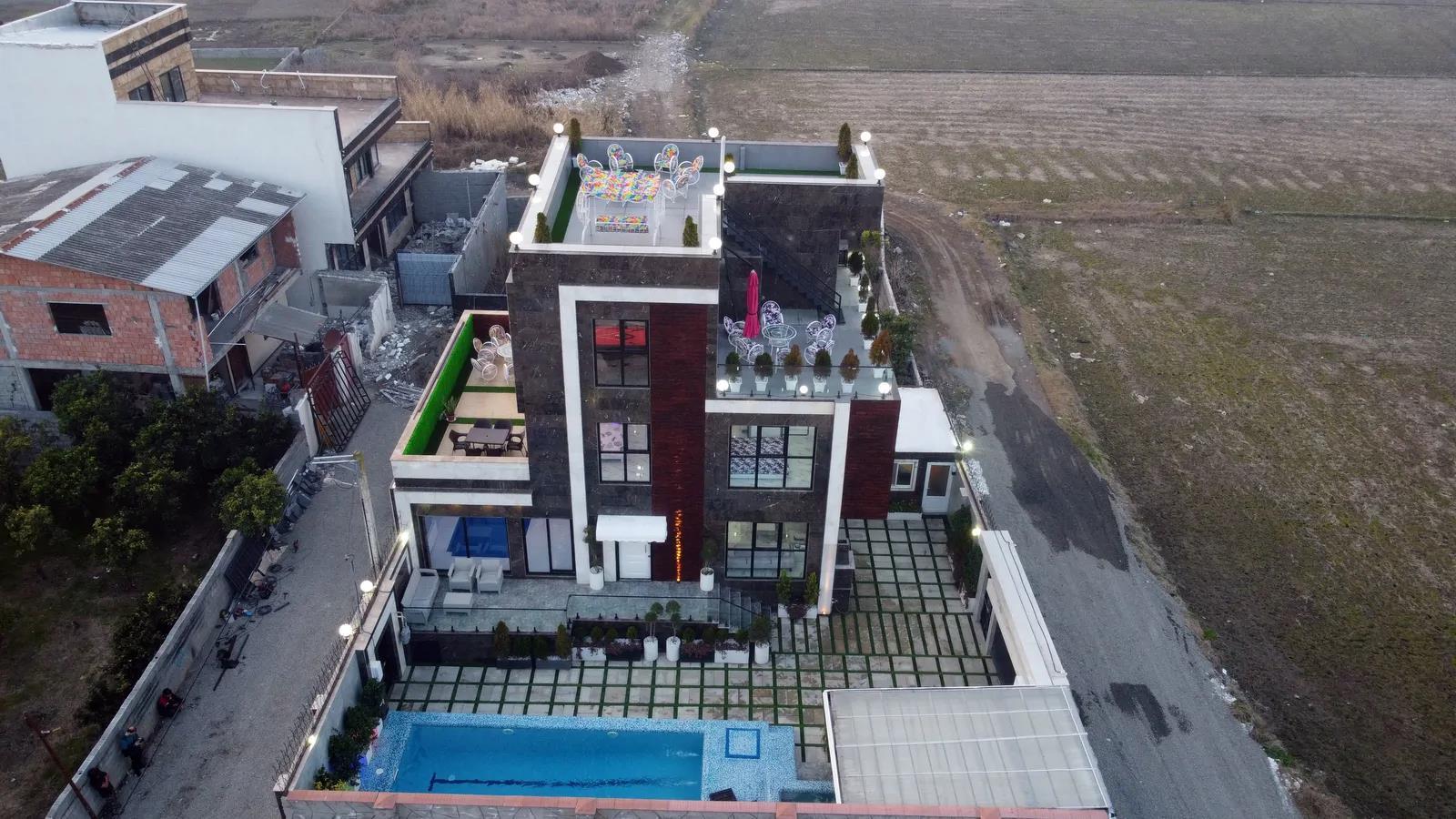 ویلا تریپلکس با استخر روباز و سرپوشیده آبگرم سیترین محمودآباد