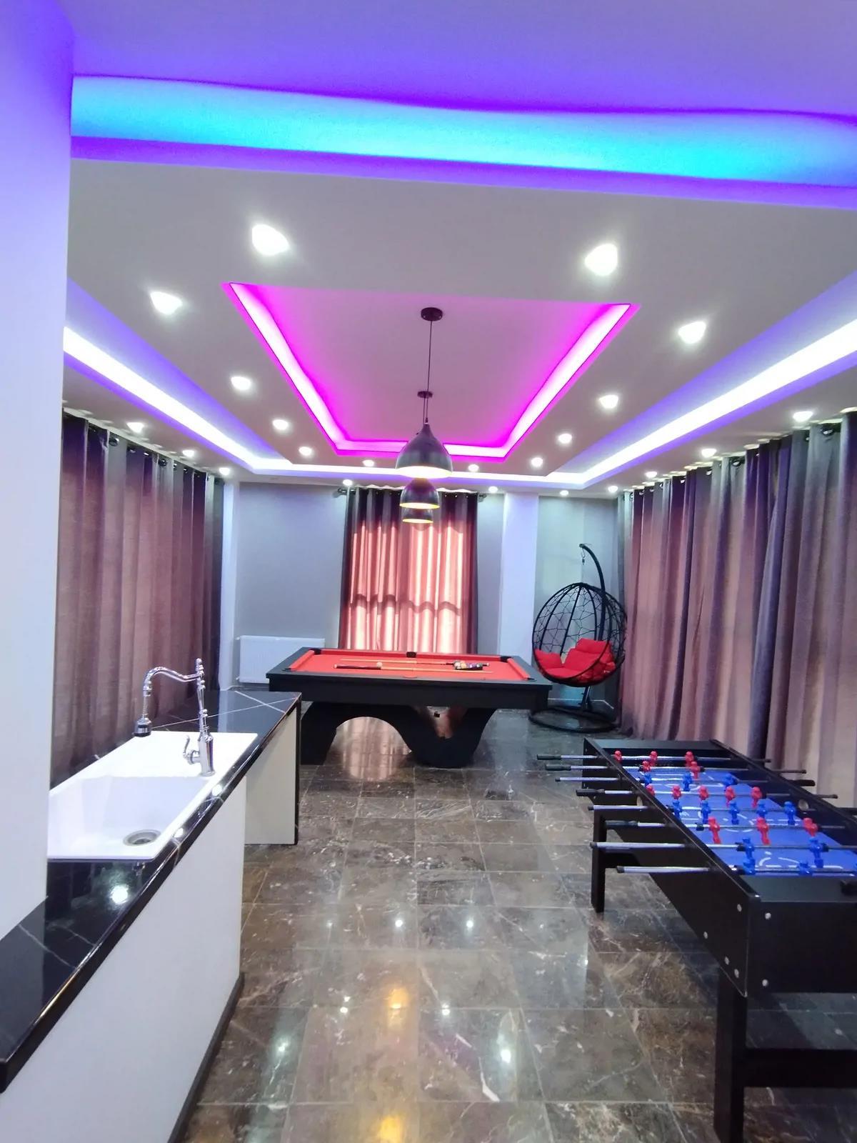 ویلا تریپلکس با استخر روباز و سرپوشیده آبگرم سیترین محمودآباد