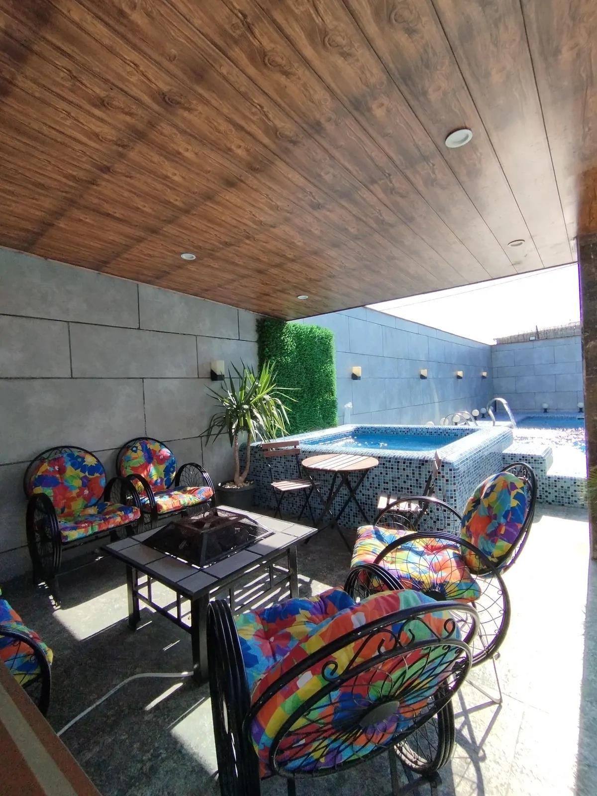 ویلا تریپلکس با استخر روباز و سرپوشیده آبگرم سیترین محمودآباد