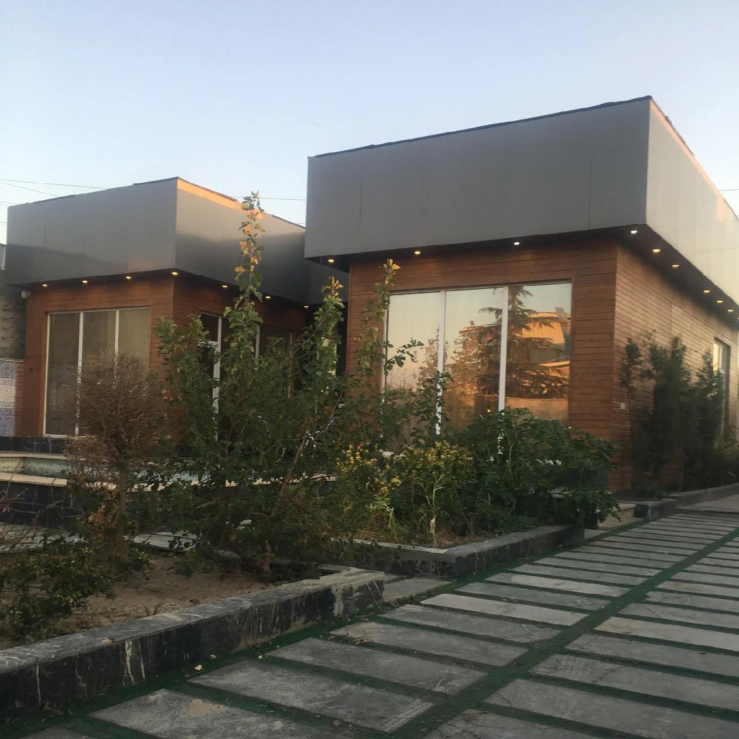 ویلا استخردار آبگرم ارشان با فوتبال دستی سهیلیه
