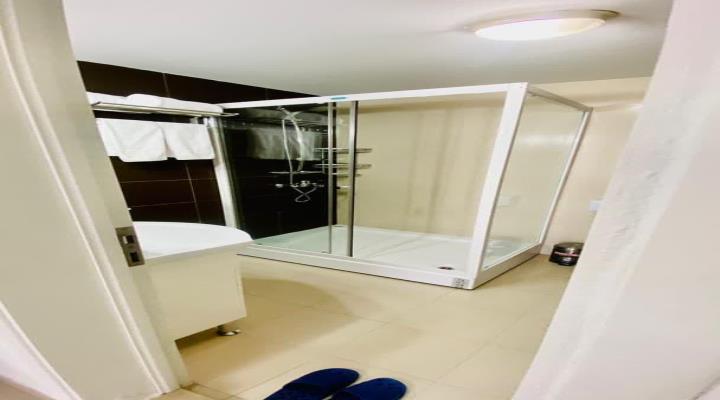 هتل آپارتمان پارسیان امام رضا (لوتوس پارسیان) مشهد