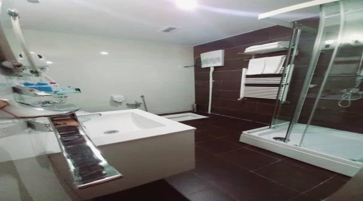 هتل آپارتمان پارسیان امام رضا (لوتوس پارسیان) مشهد