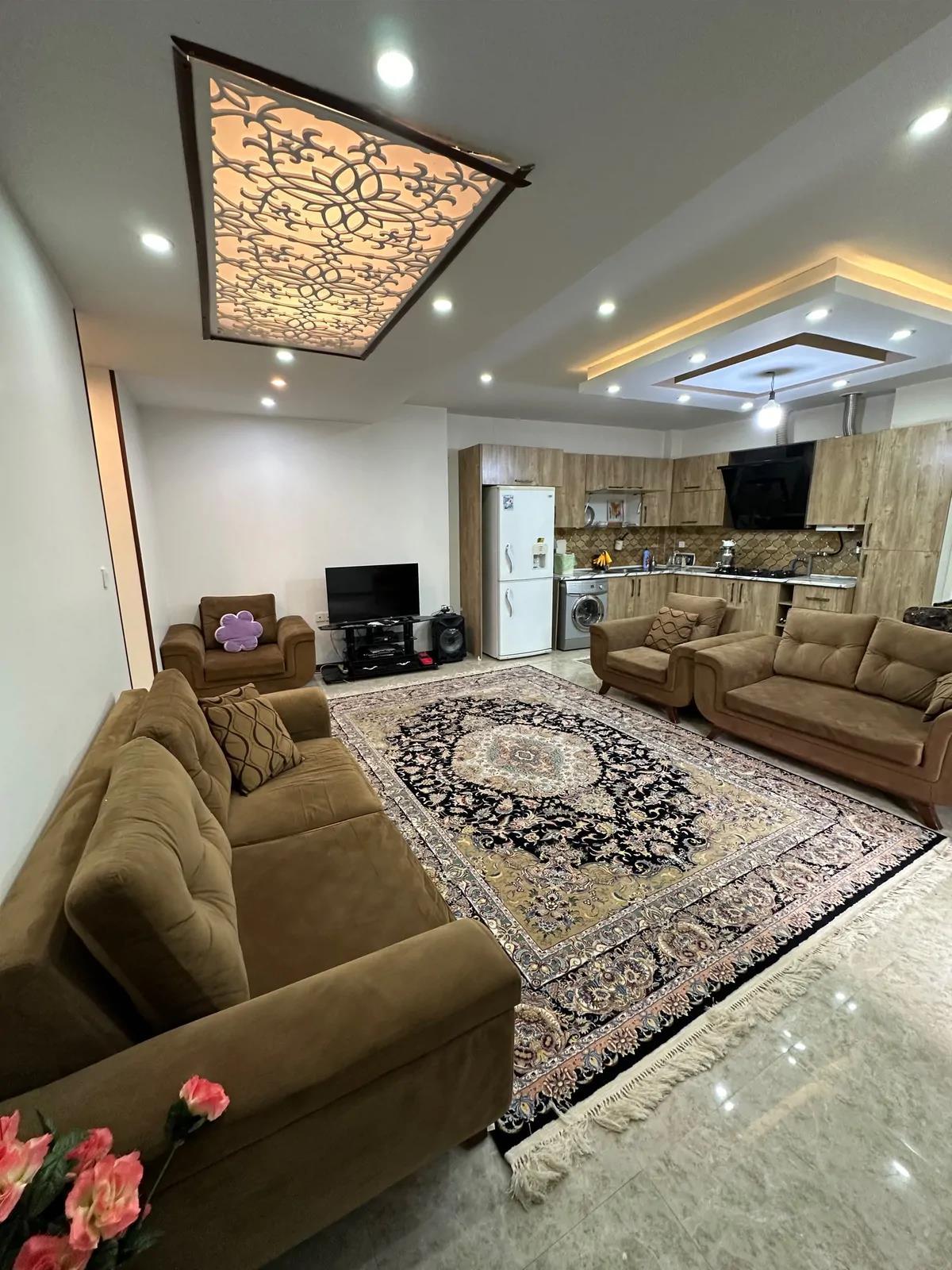 ویلا استخردار آبگرم باغستان با فوتبال دستی کردان