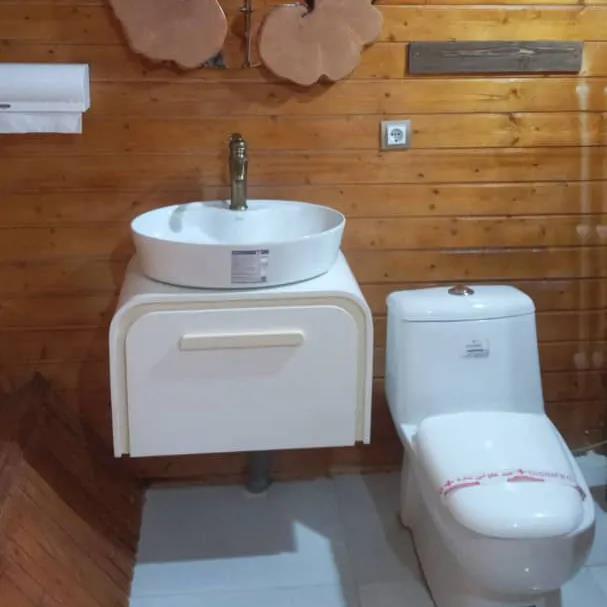 کلبه کپسولی (2) با صبحانه رایگان بهشهر