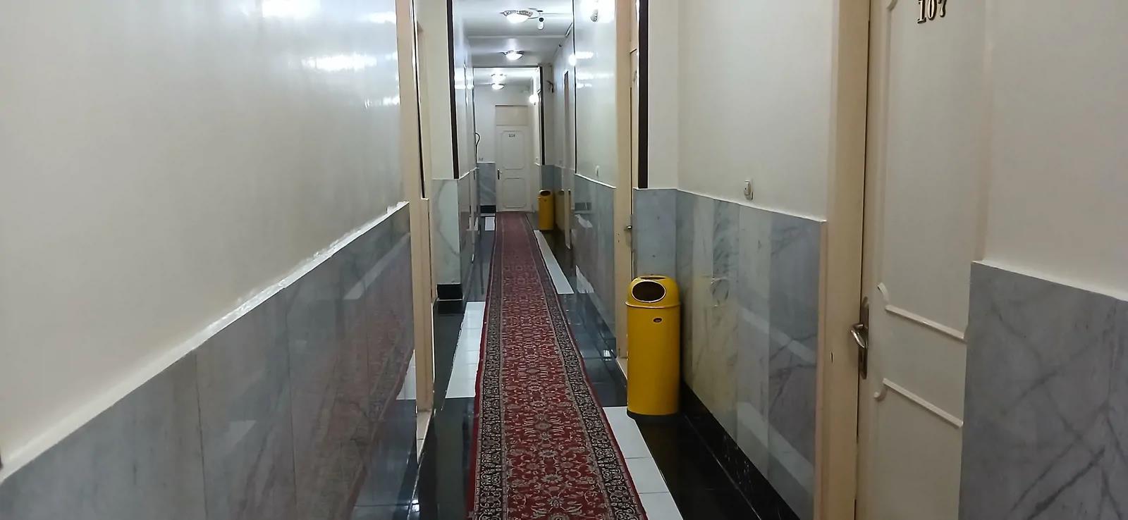مهمانسرا آرین (اتاق 105) تهران