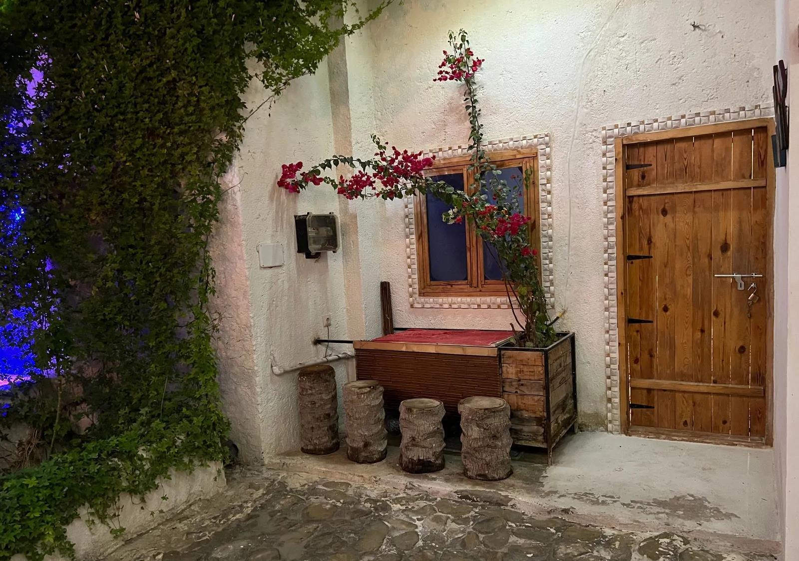 اقامتگاه بومگردی کاژه (واحد دریم کچر) هنگام