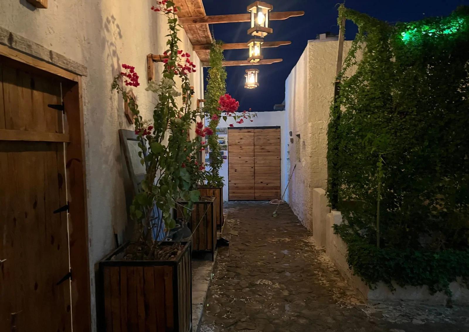 اقامتگاه بومگردی کاژه (واحد دریم کچر) هنگام