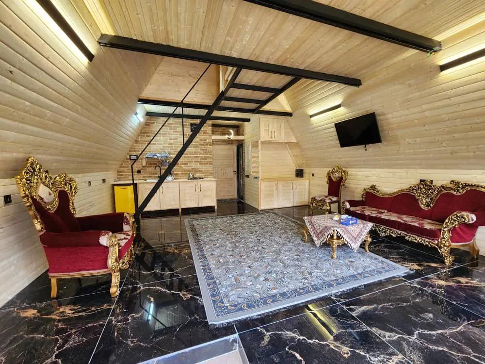 کلبه سوئیسی مرس با جکوزی لفور