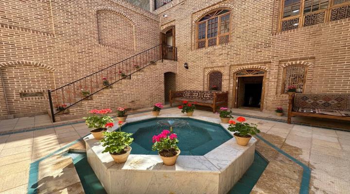 اقامتگاه سنتی  خانه یار قزوین