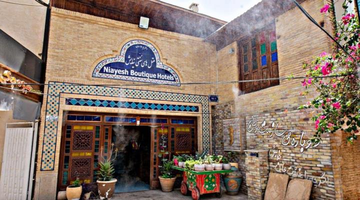 عکس هتل سنتی نیایش شیراز