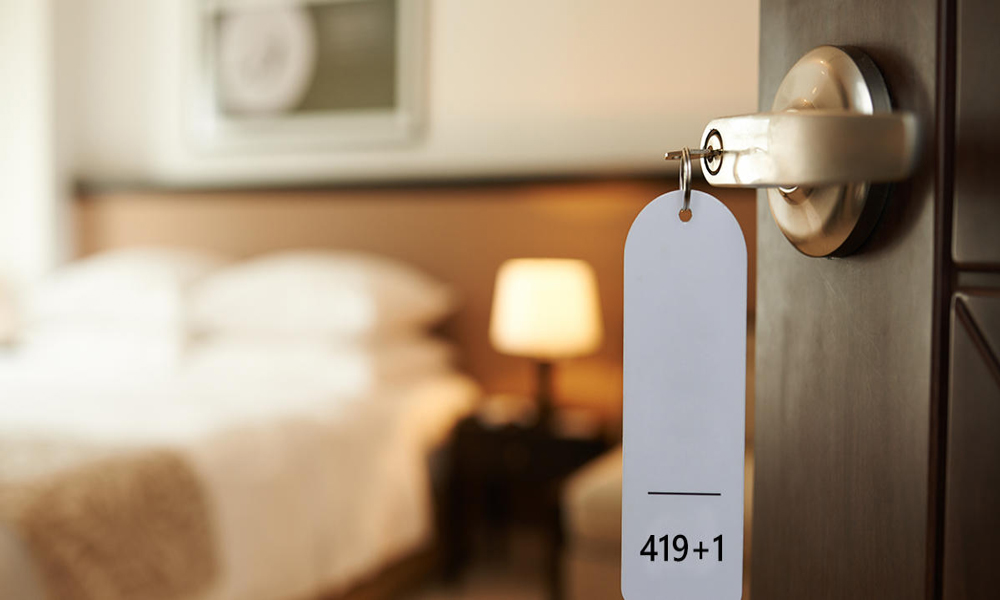 چرا هتل ها اتاق 420 ندارند؟