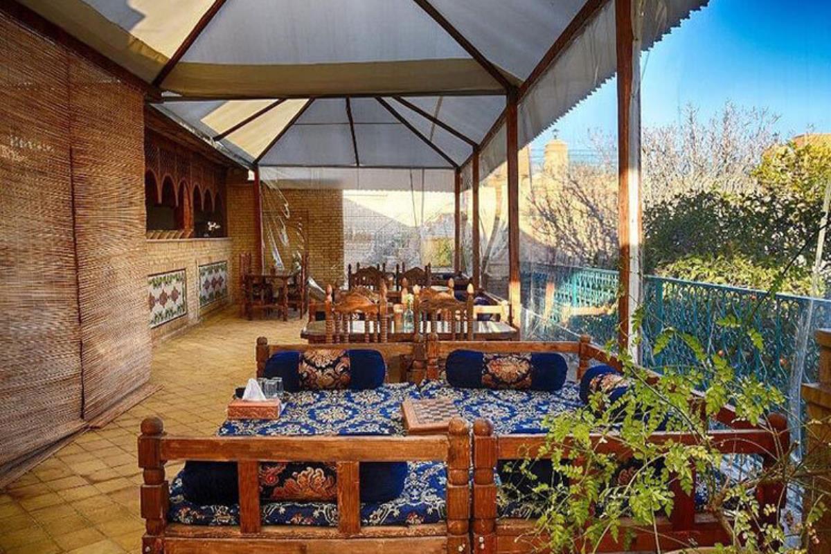 اقامتگاه سنتی  داروش شیراز