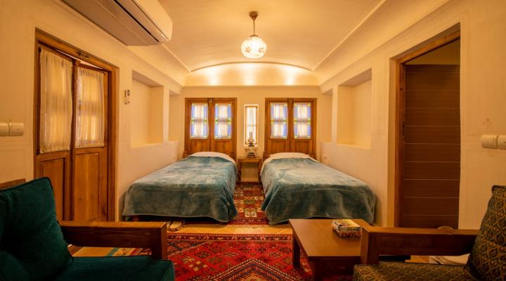 هتل خانه تاریخی احسان کاشان