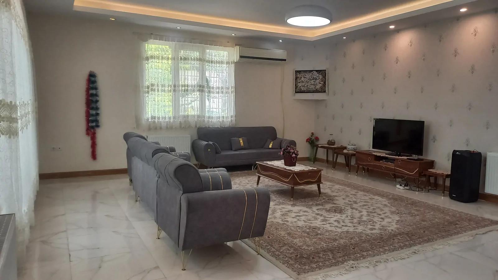 ویلا استخردرا آبگرم حسینی کوهسار