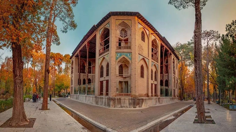 کاخ هشت بهشت اصفهان