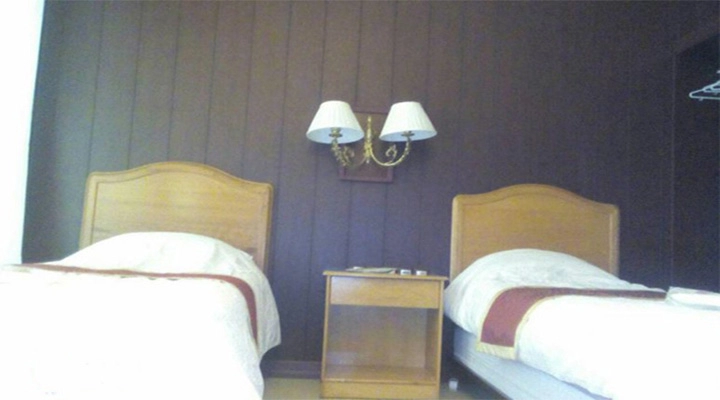 نمای اتاق های هتل سنگی اورامان