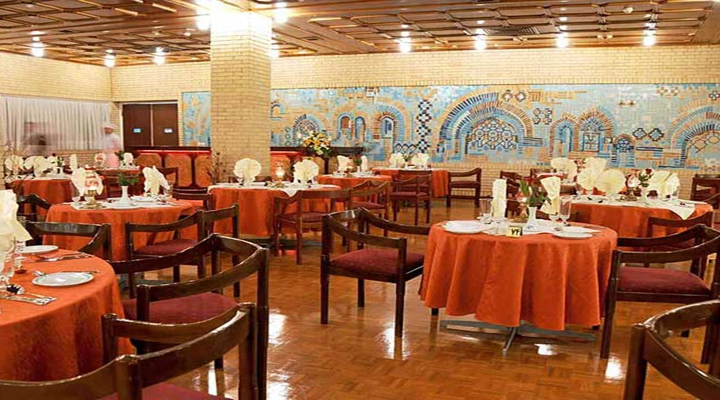رستوران هتل هما شیراز